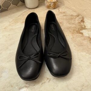 Born Brin ballet flats